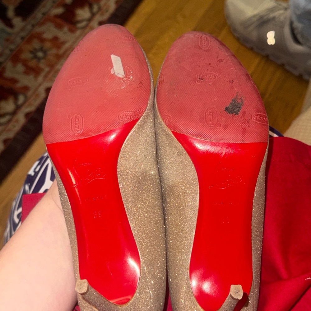 Christian Louboutin Fifi 85 silver glitter pumps - Picture 2 of 7